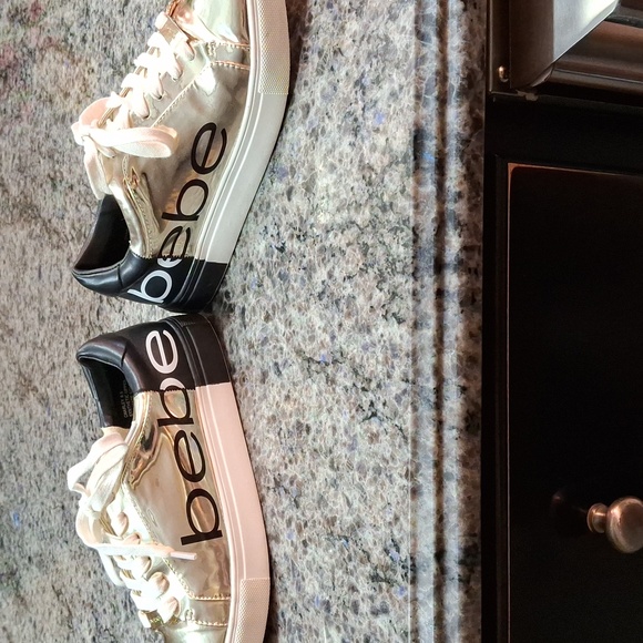 BEBE "CHARLIE" Sneakers. Sz. 6.5, Gold metallic and matte black. Small spot on - Picture 14 of 17